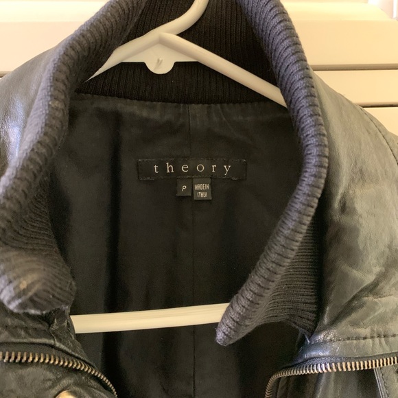 Theory leather jacket size P - Picture 3 of 9